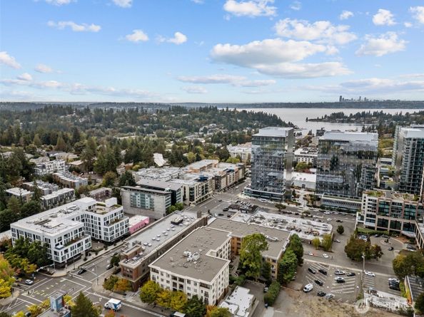 118 107th Avenue NE B101, Bellevue WA 98004