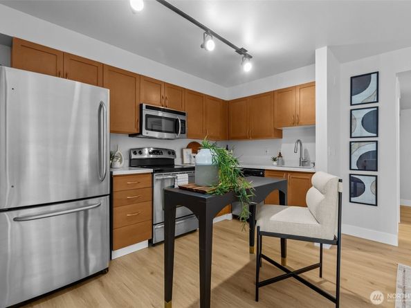 118 107th Avenue NE B101, Bellevue WA 98004