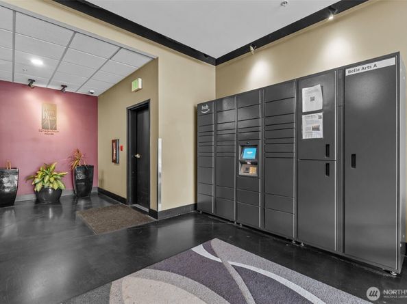 118 107th Avenue NE B101, Bellevue WA 98004