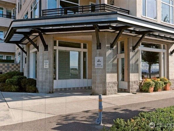 2000 Alaskan Way 255, Seattle WA 98121