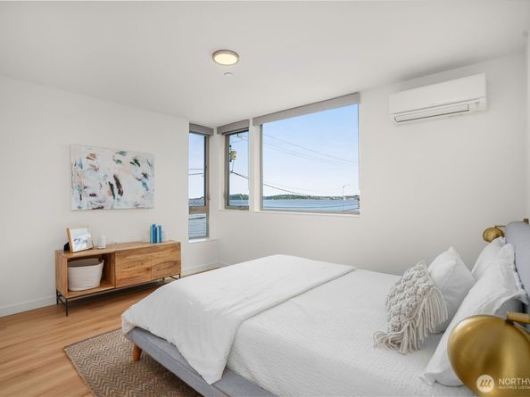1706 Alki Avenue SW B, Seattle WA 98116