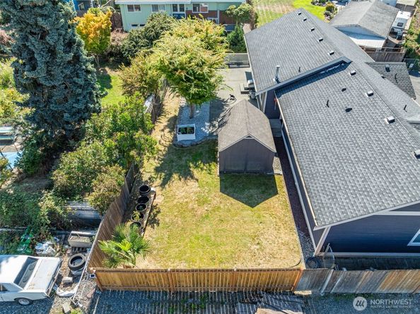 1022 S 225th Lane, Des Moines WA 98198