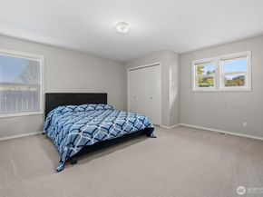 1022 S 225th Lane, Des Moines WA 98198
