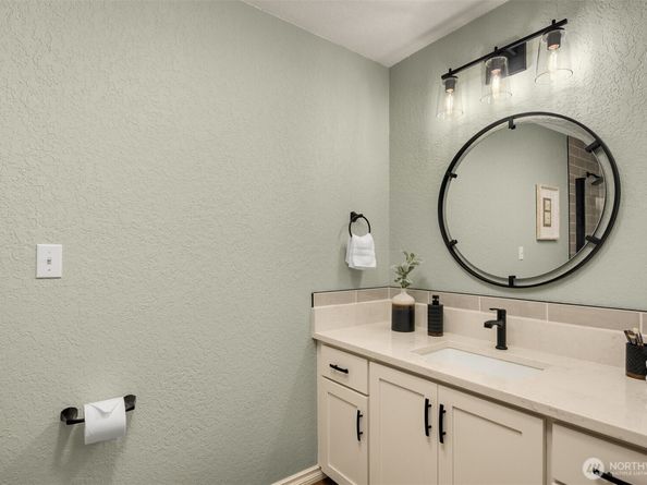 21810 NE 156th Street, Woodinville WA 98077