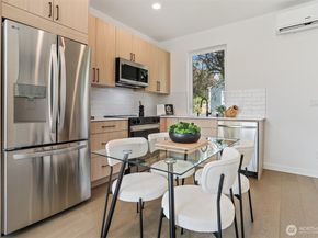 3442 B NW 65th Street, Seattle WA 98117