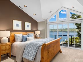 528 W Lake Sammamish Parkway SE, Bellevue WA 98008