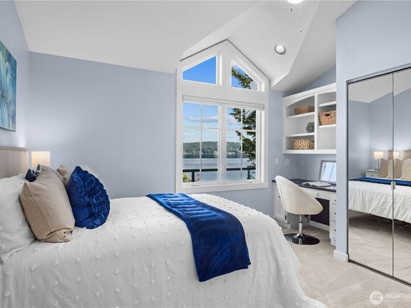 528 W Lake Sammamish Parkway SE, Bellevue WA 98008