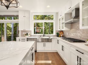 19722 Filbert Drive Unit 3, Bothell WA 98012