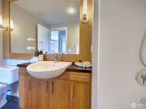 2721 1st Avenue PH06, Seattle WA 98121