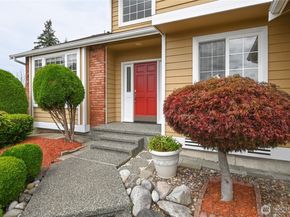17310 37th Avenue W, Lynnwood WA 98037
