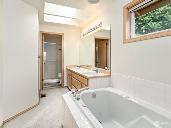 17310 37th Avenue W, Lynnwood WA 98037