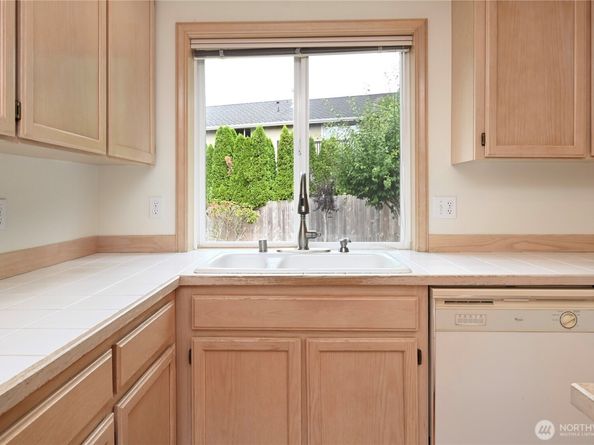 17310 37th Avenue W, Lynnwood WA 98037