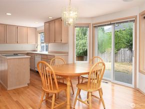 17310 37th Avenue W, Lynnwood WA 98037