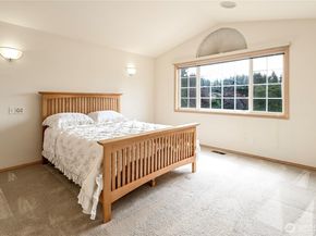 17310 37th Avenue W, Lynnwood WA 98037