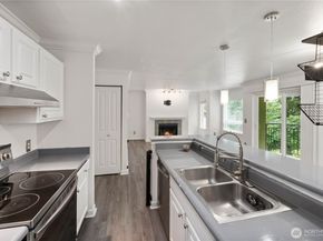 31500 33rd Place SW C203, Federal Way WA 98023