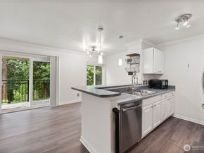 31500 33rd Place SW C203, Federal Way WA 98023