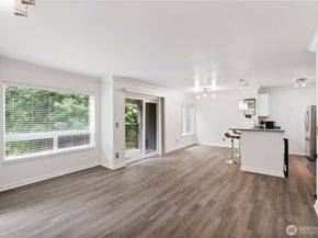 31500 33rd Place SW C203, Federal Way WA 98023