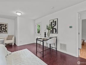 11300 Goodwin Way NE, Seattle WA 98125