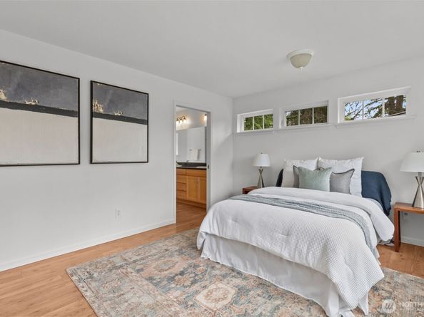 11300 Goodwin Way NE, Seattle WA 98125