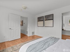 11300 Goodwin Way NE, Seattle WA 98125