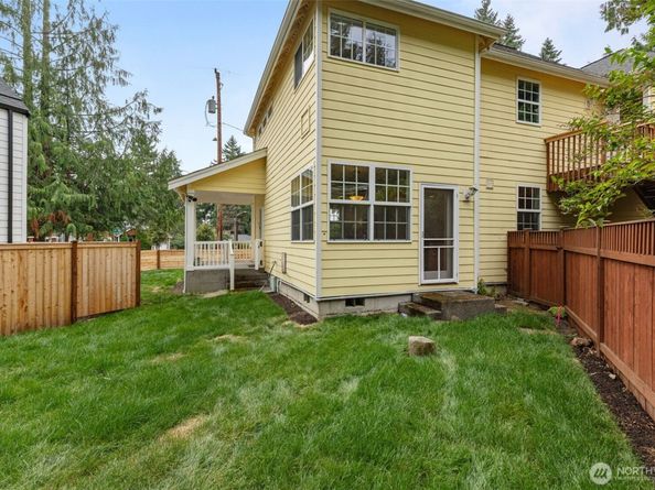 11300 Goodwin Way NE, Seattle WA 98125