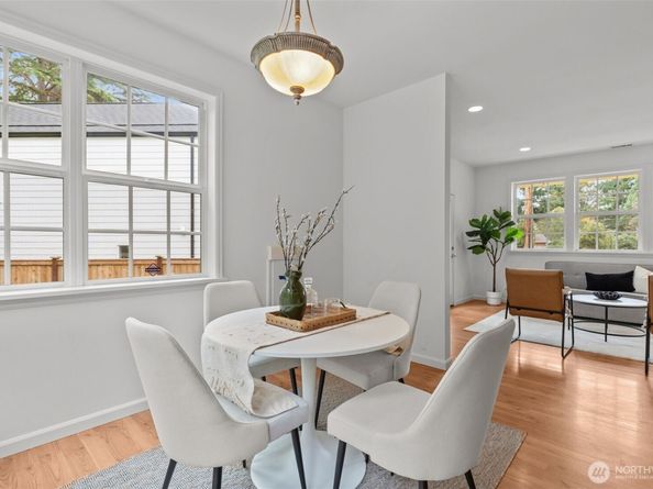 11300 Goodwin Way NE, Seattle WA 98125