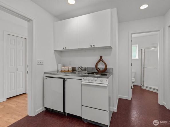 11300 Goodwin Way NE, Seattle WA 98125