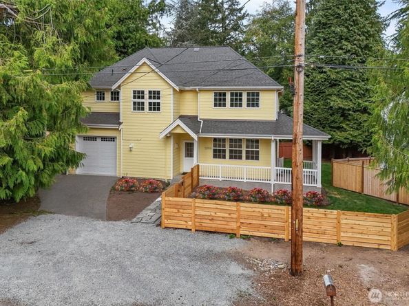 11300 Goodwin Way NE, Seattle WA 98125