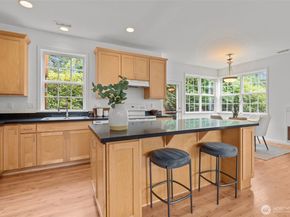 11300 Goodwin Way NE, Seattle WA 98125