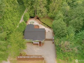 19320 176th Avenue NE, Woodinville WA 98072