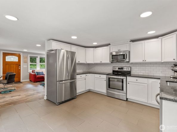19320 176th Avenue NE, Woodinville WA 98072