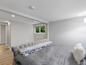 19320 176th Avenue NE, Woodinville WA 98072