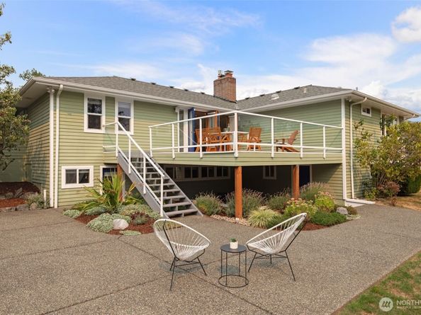 16742 45th Avenue NE, Lake Forest Park WA 98155