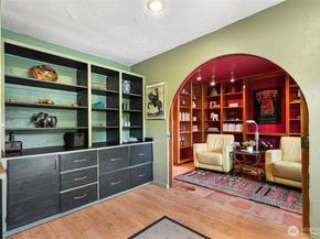 16742 45th Avenue NE, Lake Forest Park WA 98155