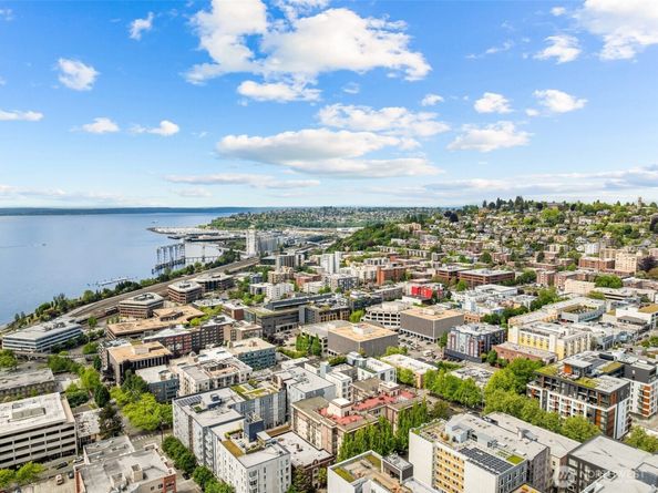 323 Queen Anne Avenue N 502, Seattle WA 98109
