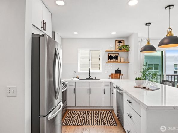323 Queen Anne Avenue N 502, Seattle WA 98109