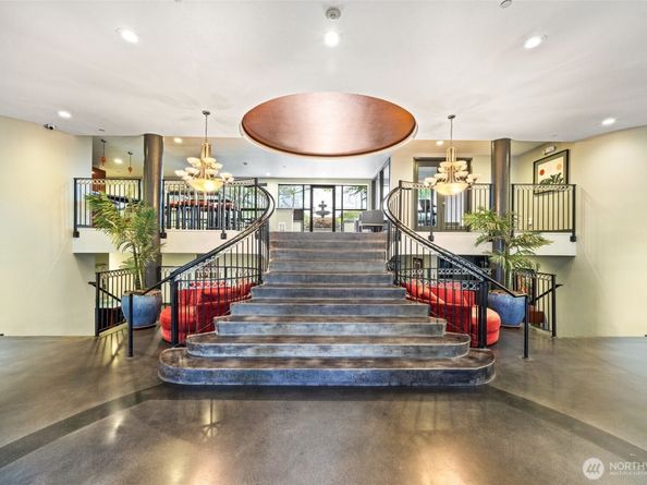 323 Queen Anne Avenue N 502, Seattle WA 98109