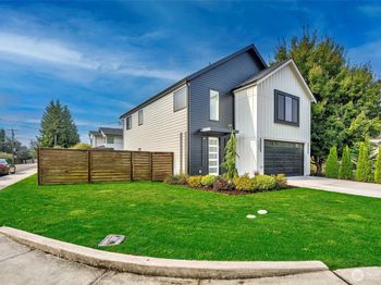 122 4th Avenue S