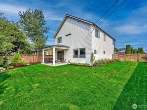 122 4th Avenue S, Algona WA 98001