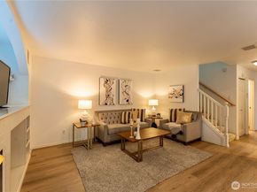 18809 SE 20th Dr, Bothell WA 98012