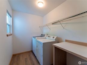 18809 SE 20th Dr, Bothell WA 98012