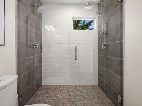 2113 6th Ave W B, Seattle WA 98119