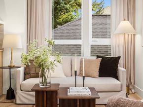 2113 6th Ave W B, Seattle WA 98119