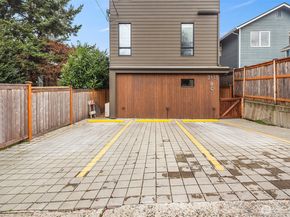 2113 6th Ave W B, Seattle WA 98119