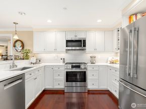 2100 Thorndyke Avenue W 101, Seattle WA 98199