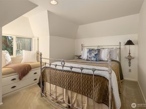 24635 8th Avenue S, Des Moines WA 98198