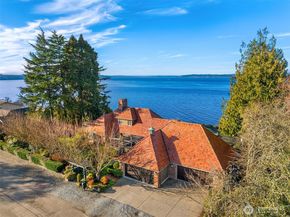 24635 8th Avenue S, Des Moines WA 98198