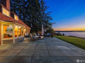 24635 8th Avenue S, Des Moines WA 98198