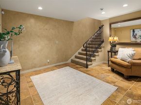 24635 8th Avenue S, Des Moines WA 98198