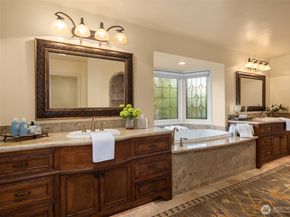 24635 8th Avenue S, Des Moines WA 98198